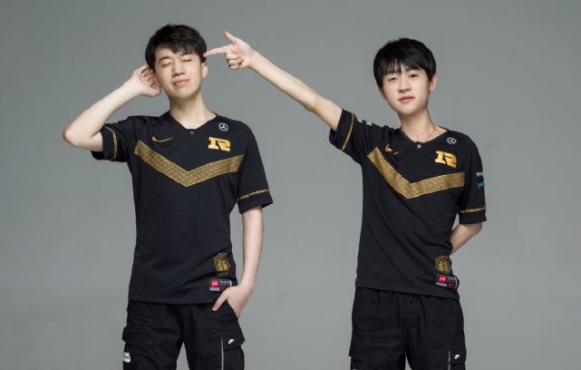 权意味着他 权意味着他