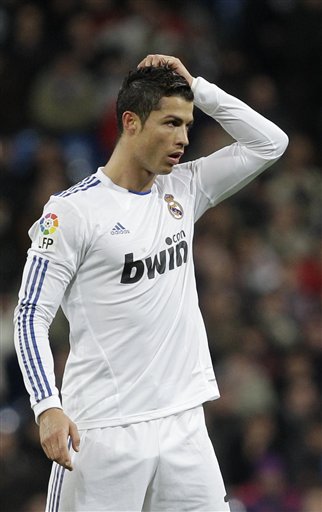 干扰守门员 干扰守门员